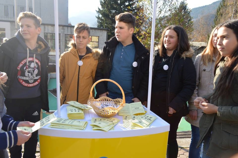 Aktion 'Nein zur Gewalt an Kindern'